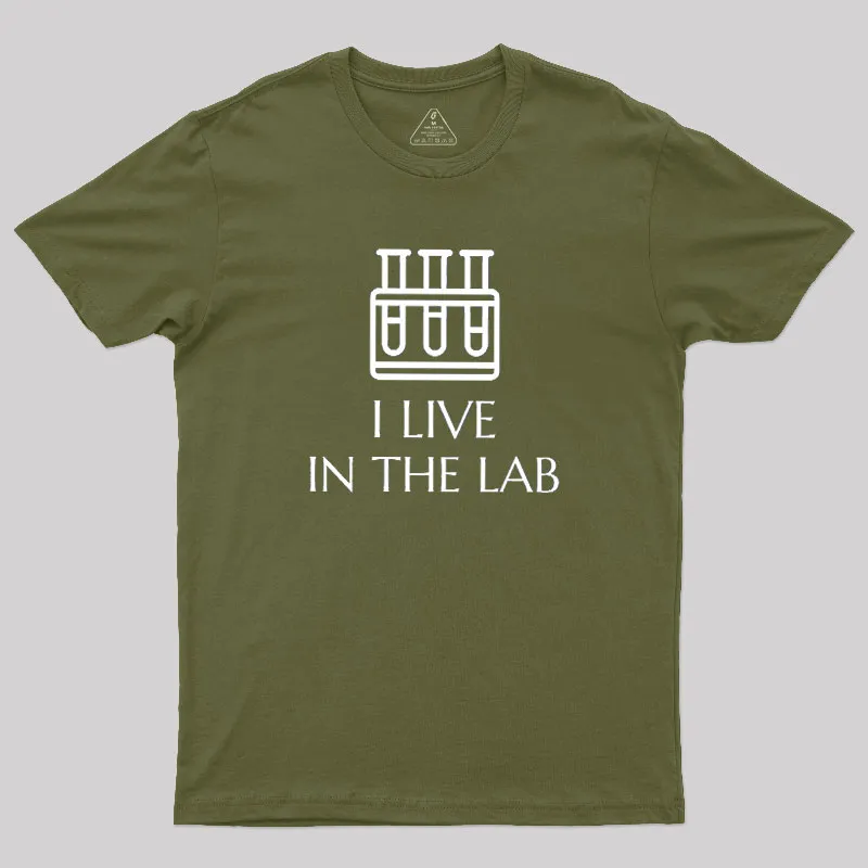 I Live In The Lab Geek T-Shirt - Image 4