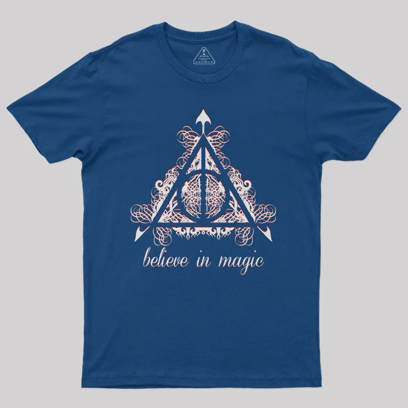 Believe in Magic Geek T-Shirt - Image 3