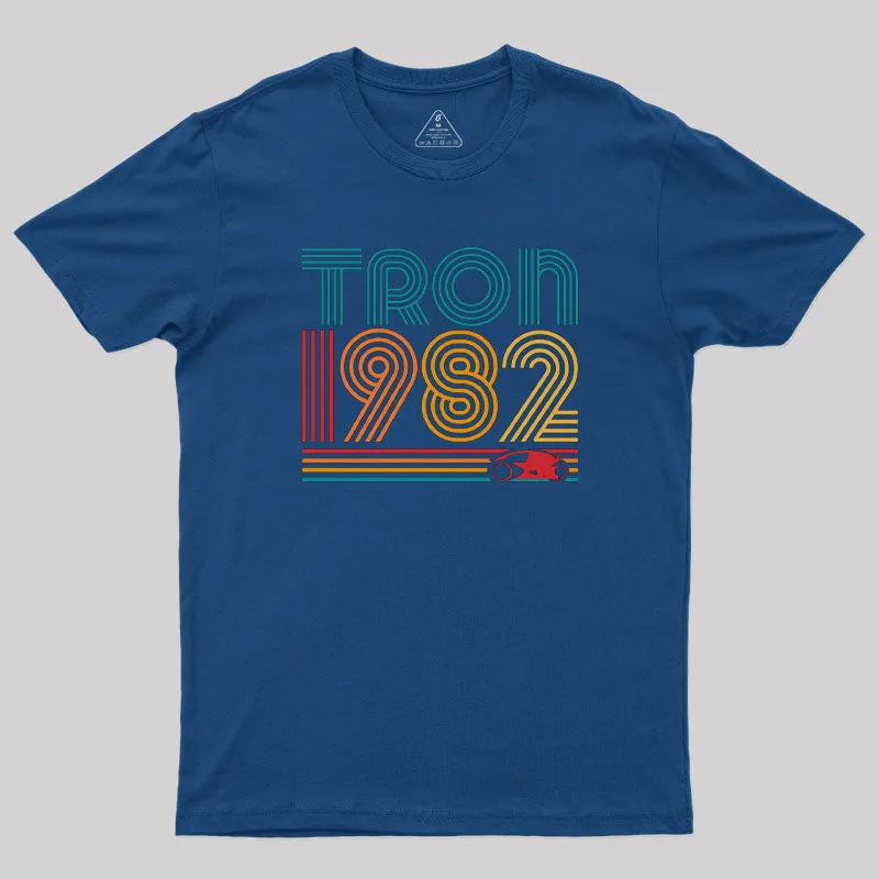 Alternative view of Tron 1982 Geek T-Shirt