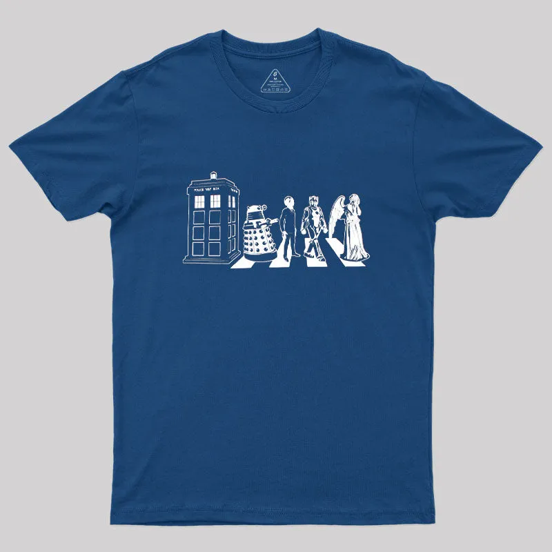 Alternative view of Beatles/dr Who Geek T-Shirt