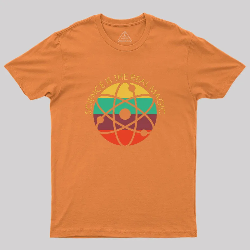 Science is the Real Magic Geek T-Shirt - Image 7