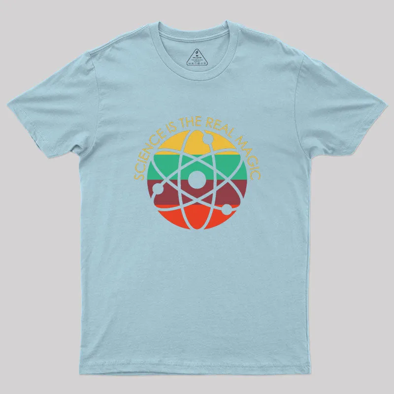Science is the Real Magic Geek T-Shirt - Image 9