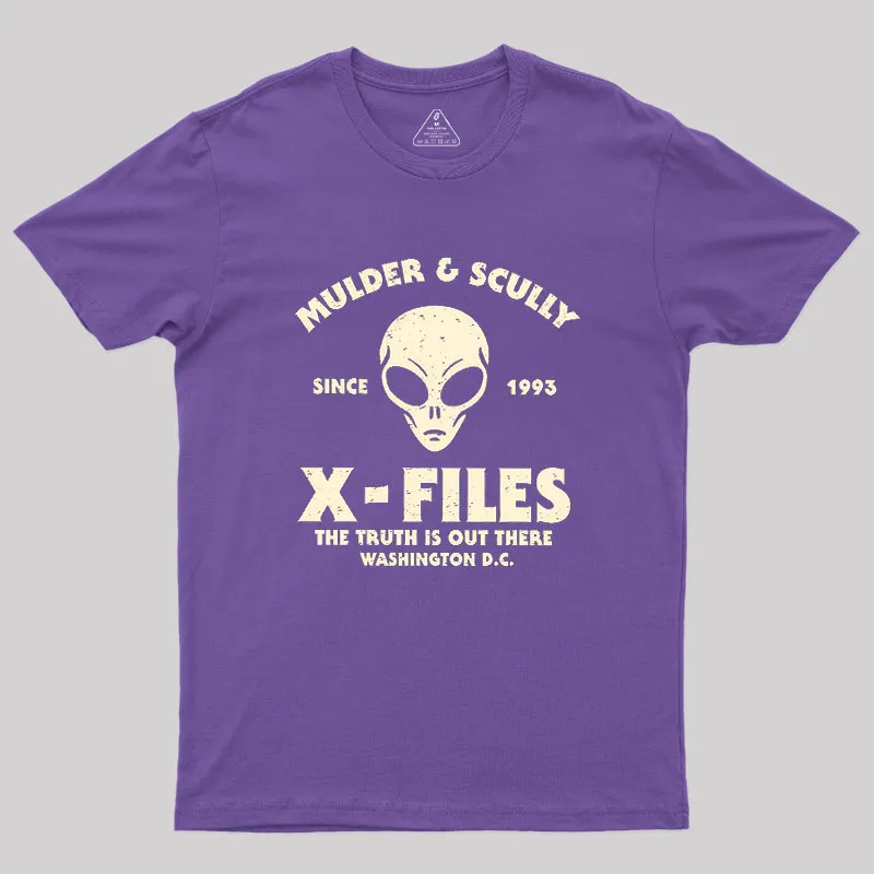 Mulder & Scully Geek T-Shirt - Image 5