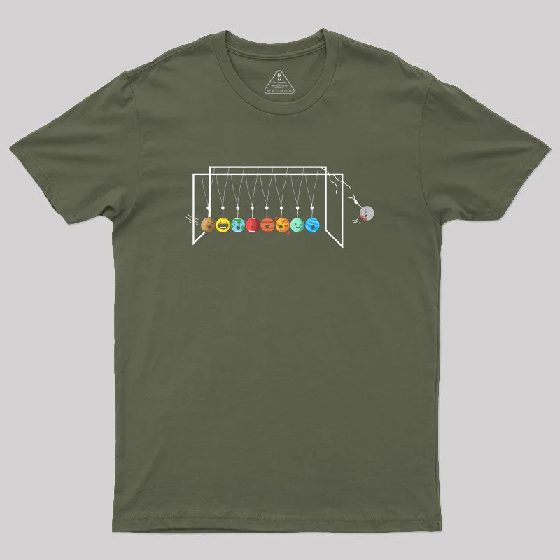 Astrophysicis Planets Newtons Cradle Geek T-Shirt - Image 3