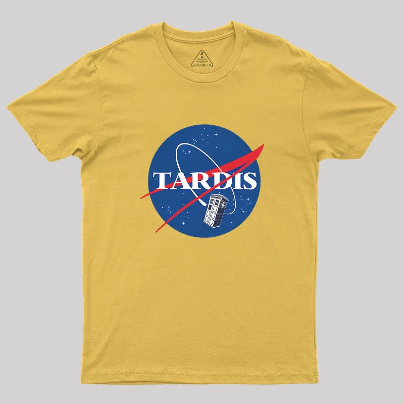 Tardis Geek T-Shirt - Image 7