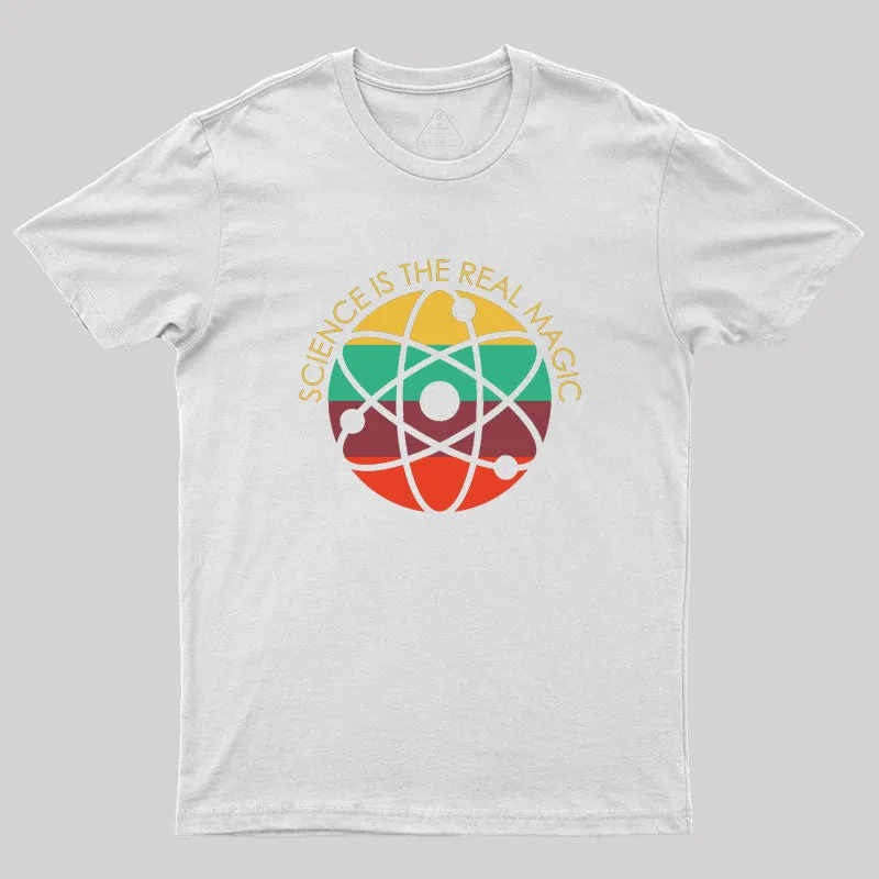 Science is the Real Magic Geek T-Shirt - Image 10
