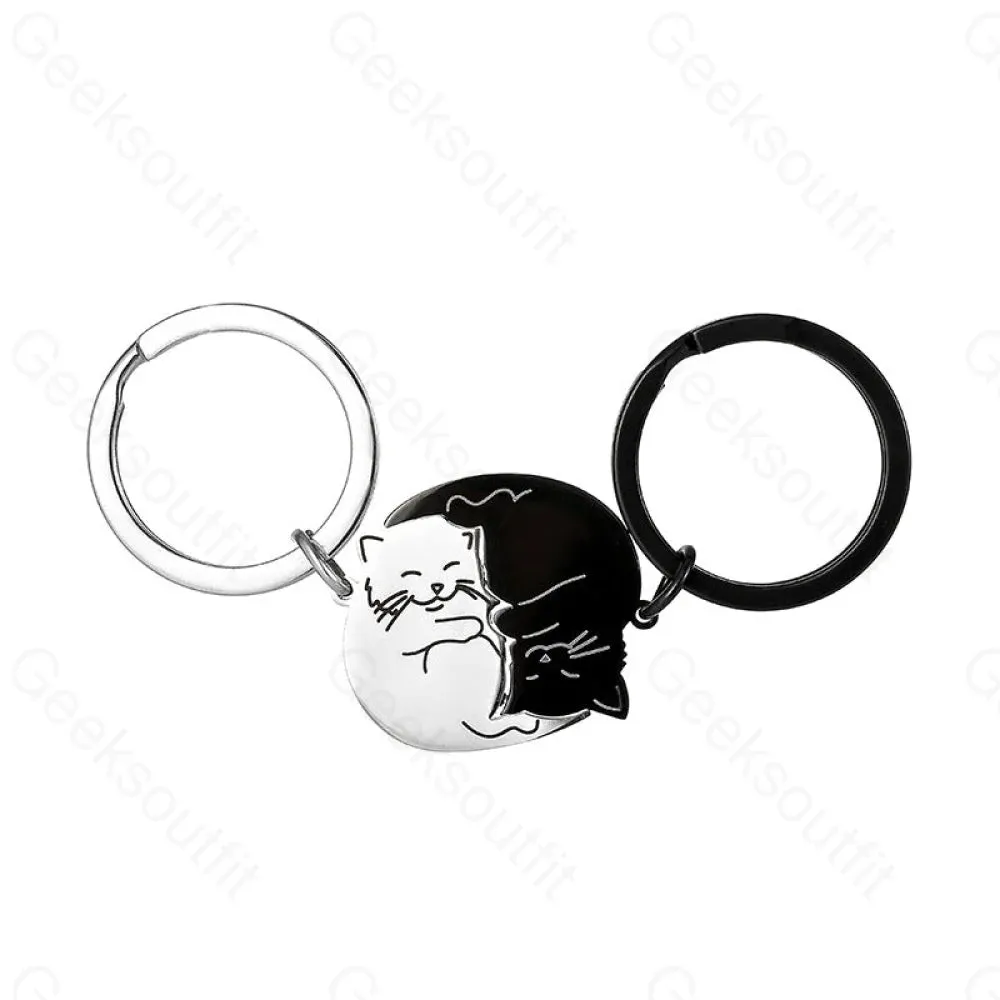 Creative Black and White Cartoon Cat Keychain