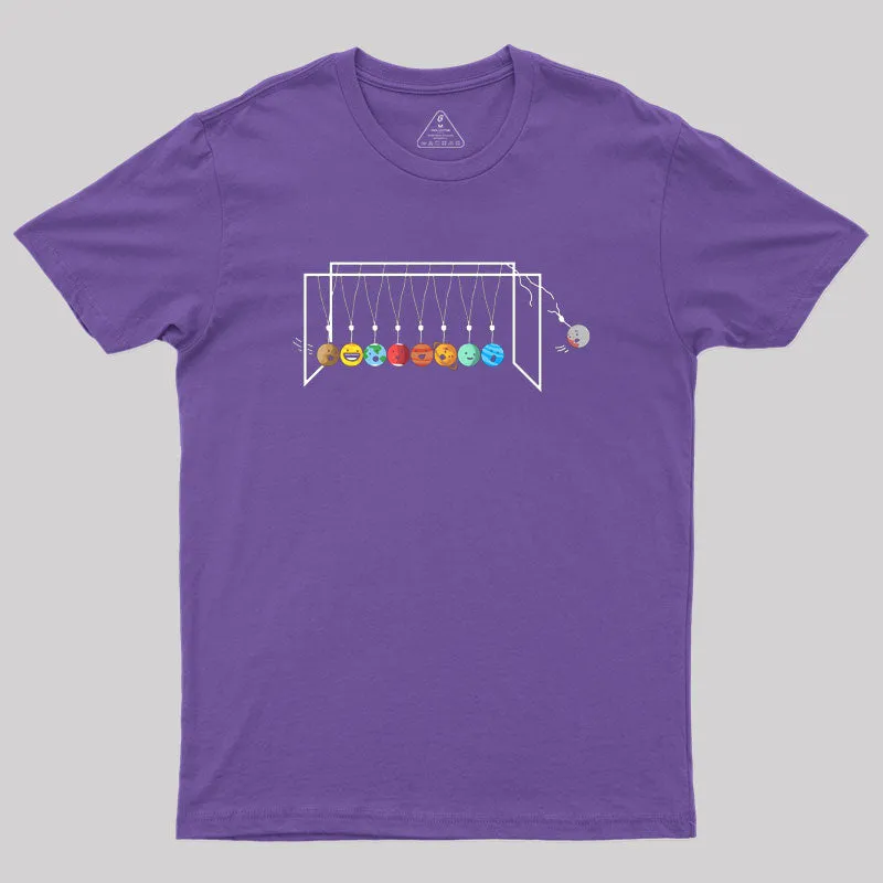 Astrophysicis Planets Newtons Cradle Geek T-Shirt - Image 6
