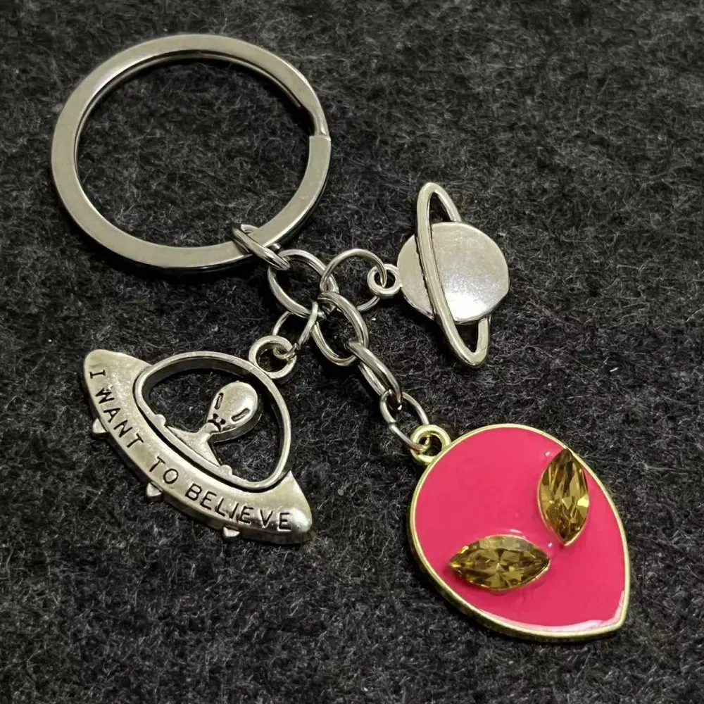 I Want to Believe Alien Space Exploration Keychain - Image 2